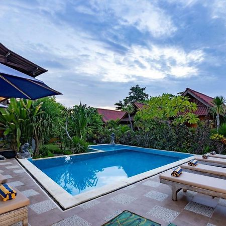 Dream Beach Inn Lembongan Extérieur photo